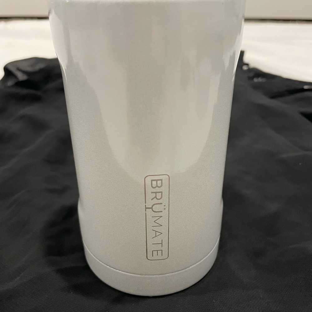 Brümate - Glitter White 12oz - Picture 5 of 5